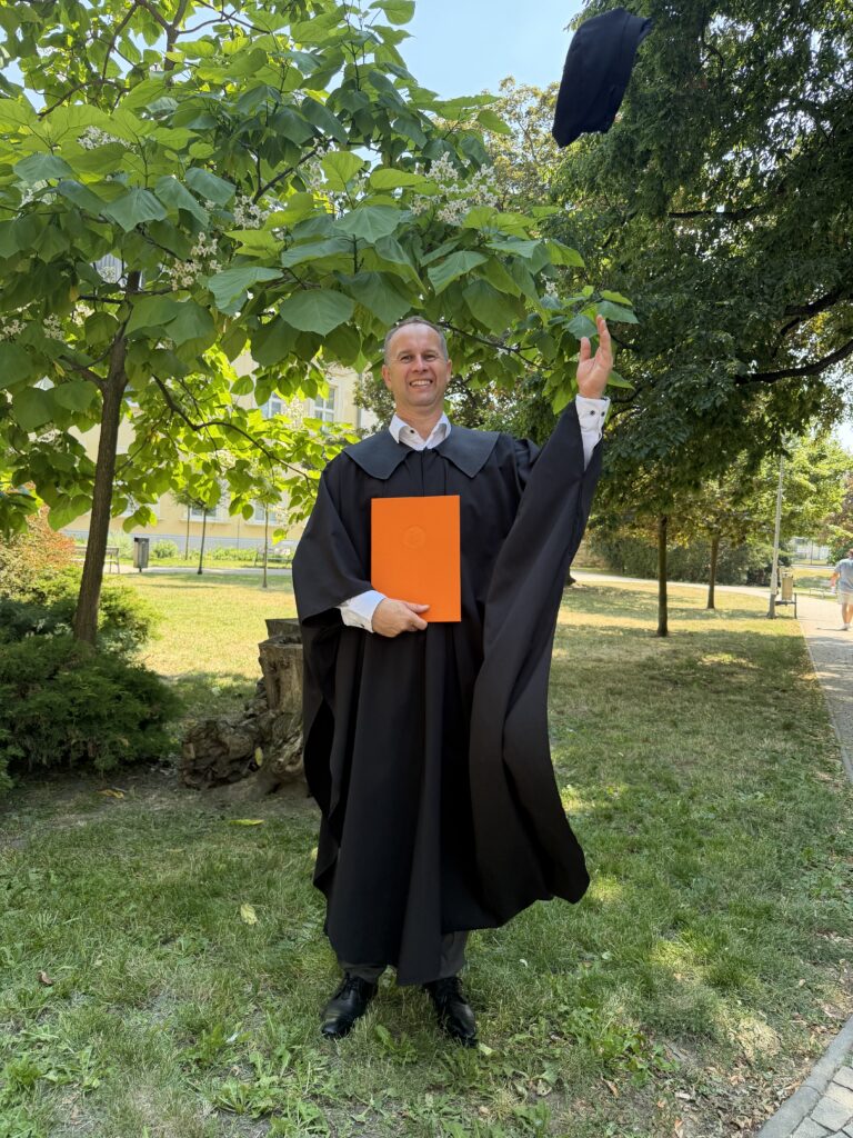 Zdeněk Bulejka po úspěšném dokončení studia Inženýrství rizik na UTB ve Zlíně